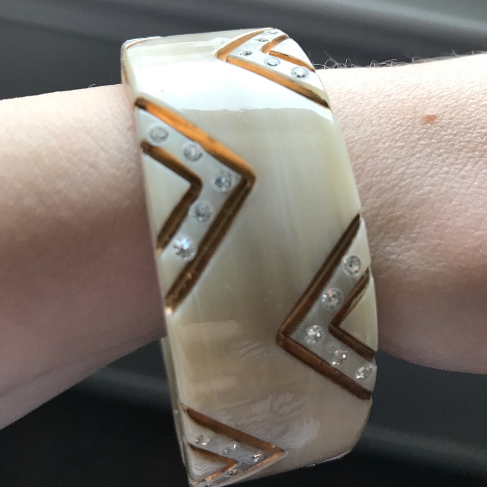Resin Bangle - Picture 2 of 4